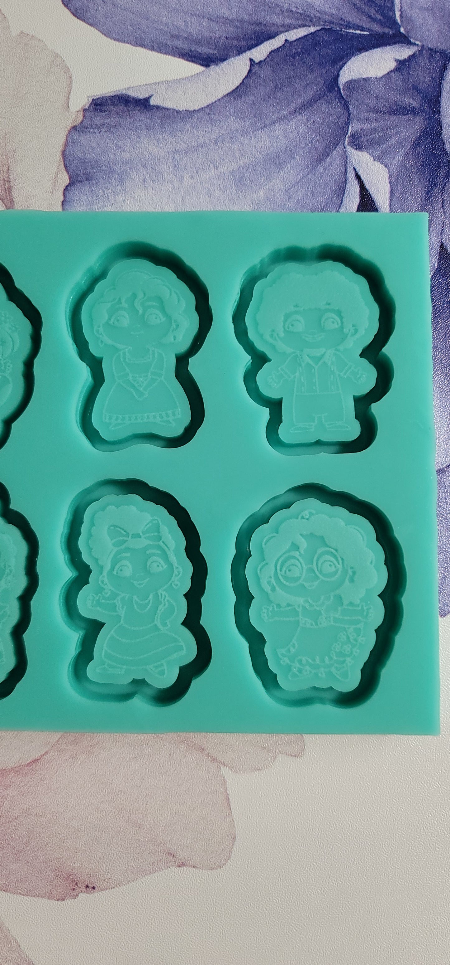 Encanto Chibi Set Mold