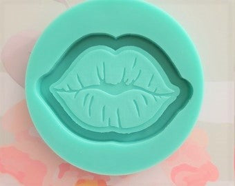 Lips shaker mold