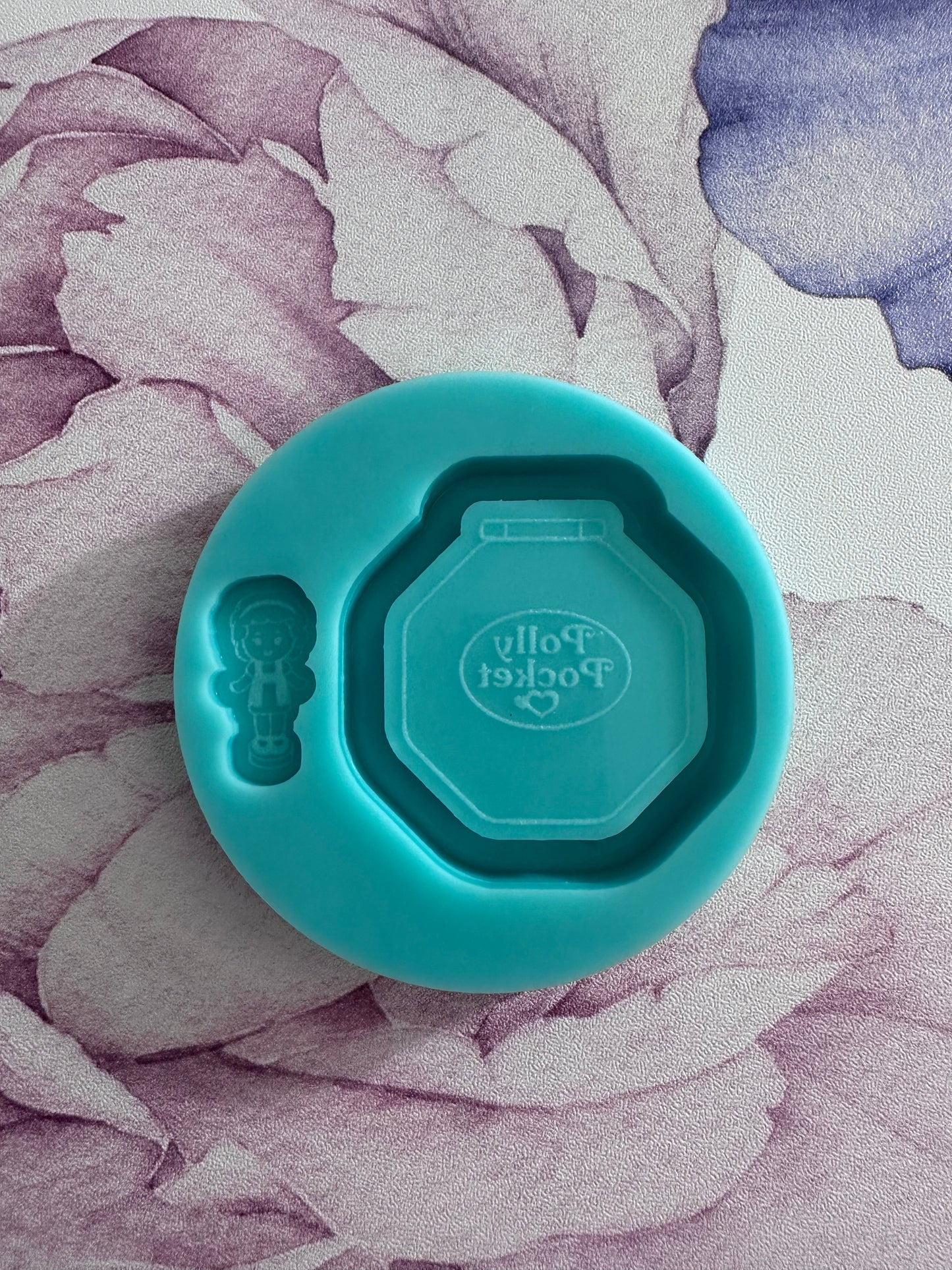 Polly Pocket Compact With Doll Mold